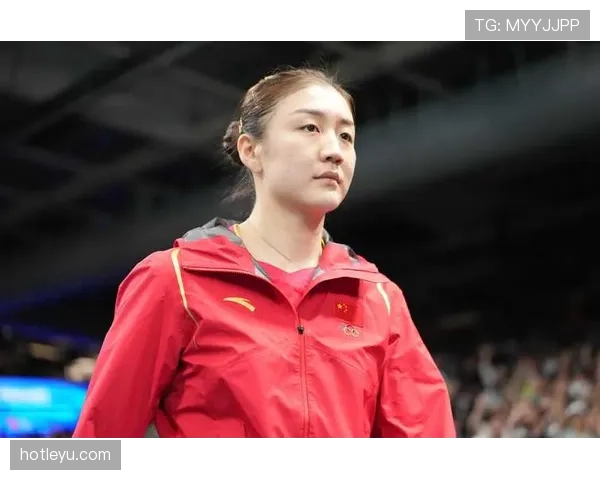 放到娱乐圈，陈梦就是那种冷面富婆，训练馆和她私物衣橱像两个星球